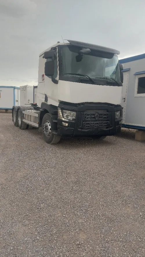 RENAULT 440DXI 6X4 6x4 FARACHA 2016