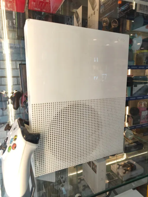 Xbox one s Xbox one s