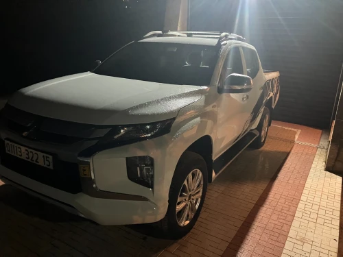 Mitsubishi L200 2022 Doube cabine Evolution