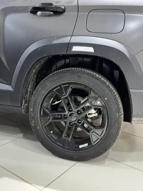 Geely Coolray 2025 