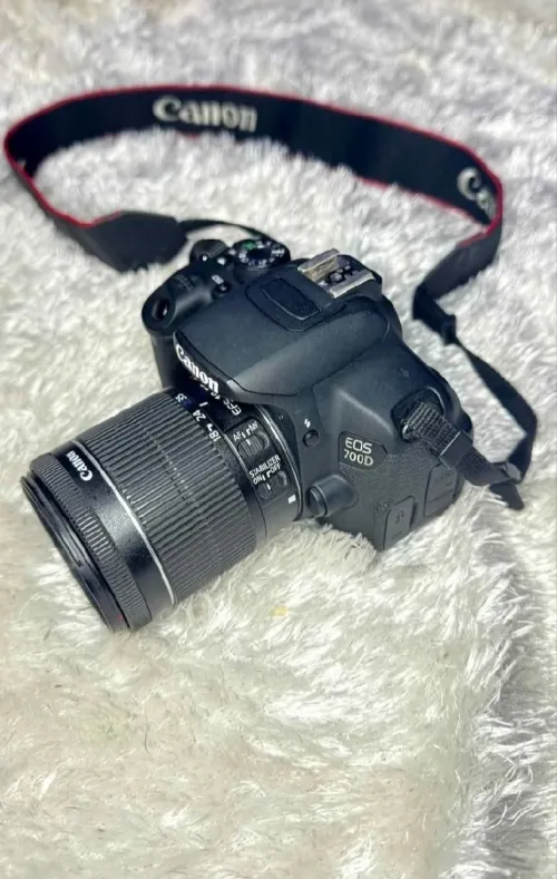Canon 700d + objectif18- 55 , 55- 250