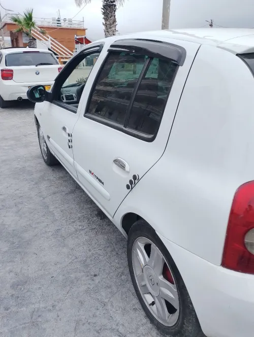 Renault Clio Campus 2012 Extreme