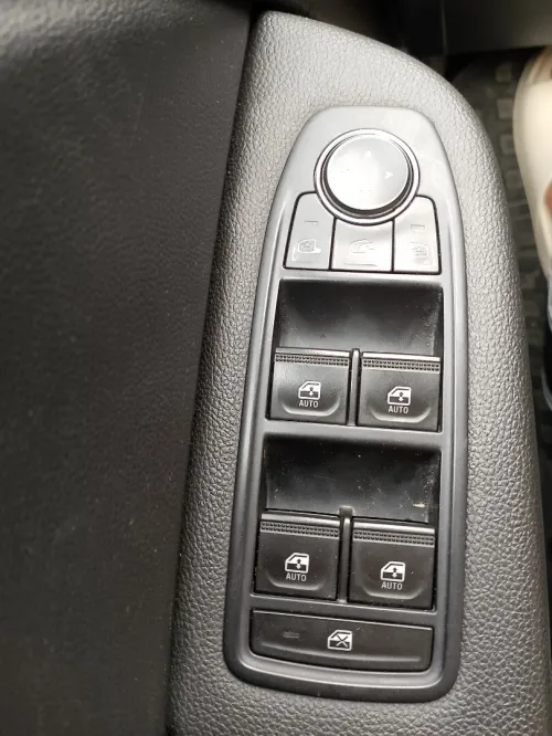 Renault Clio 5  2024 Évolution  carte grise Safia code QR