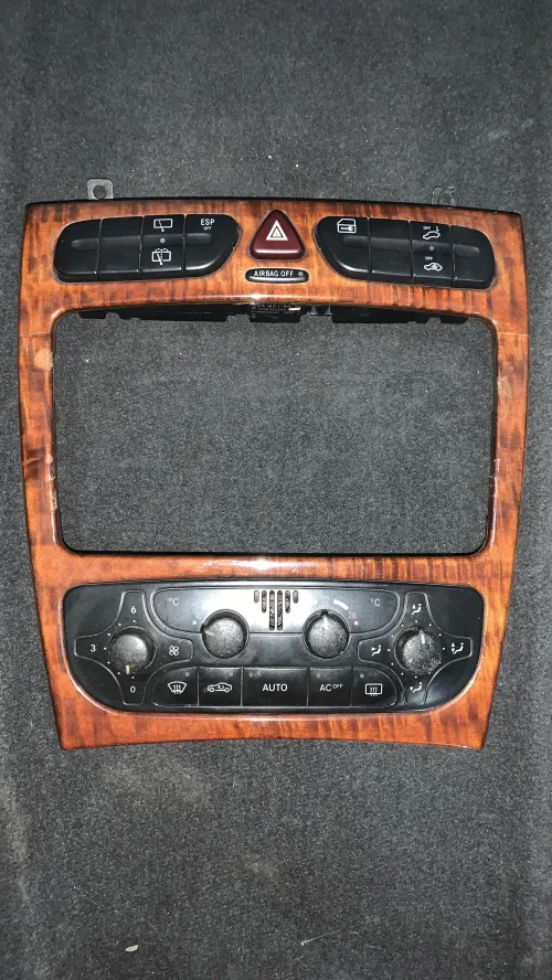لي يسوم مليح بصحتو c220