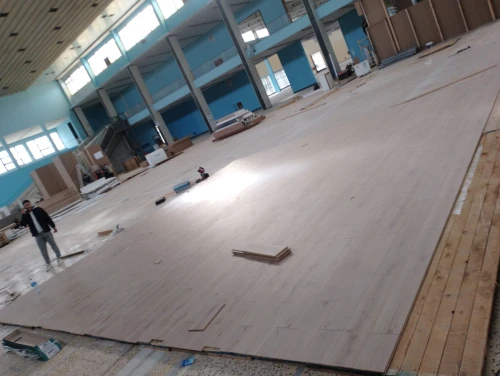 Poseur de parquet 