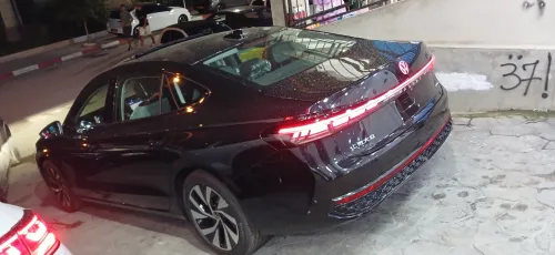 Volkswagen Passat 2025 pro