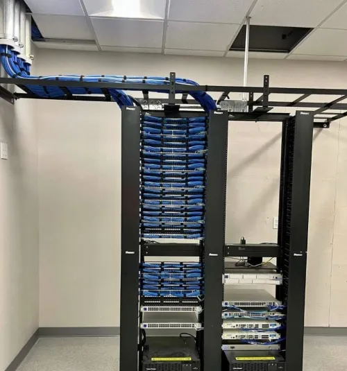 installation reseau informatique téléphonique et électricité 