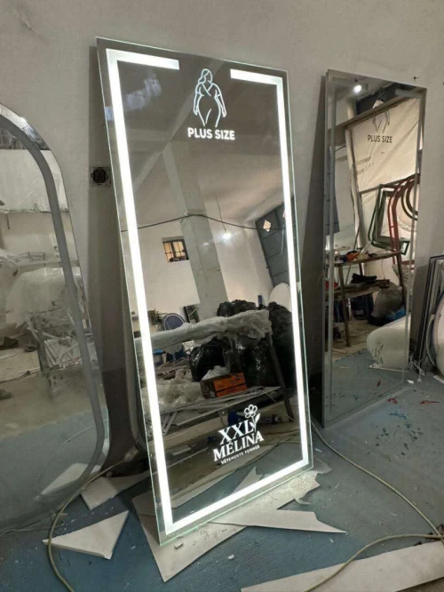 Miroir LED personnalisé