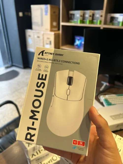 ATTACK SHARK R1 Wireless Gaming Mouse BLACK PIXART PAW3311 SENSOR