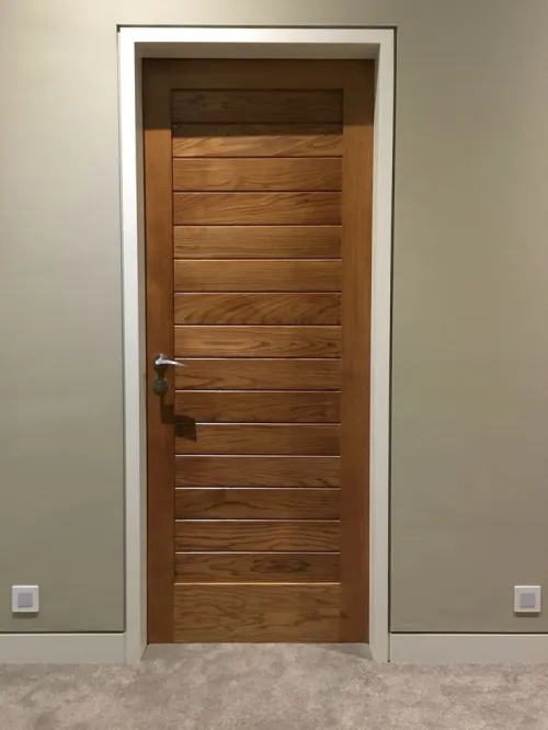 Porte chambre porte entrée sur commande sur mesure 
