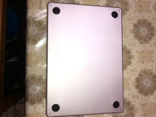 MacBook M2 2022 iCloud 