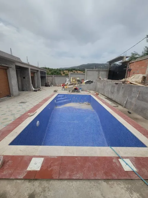 Bâche de couverture piscine 