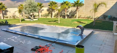 Bâche de couverture piscine 