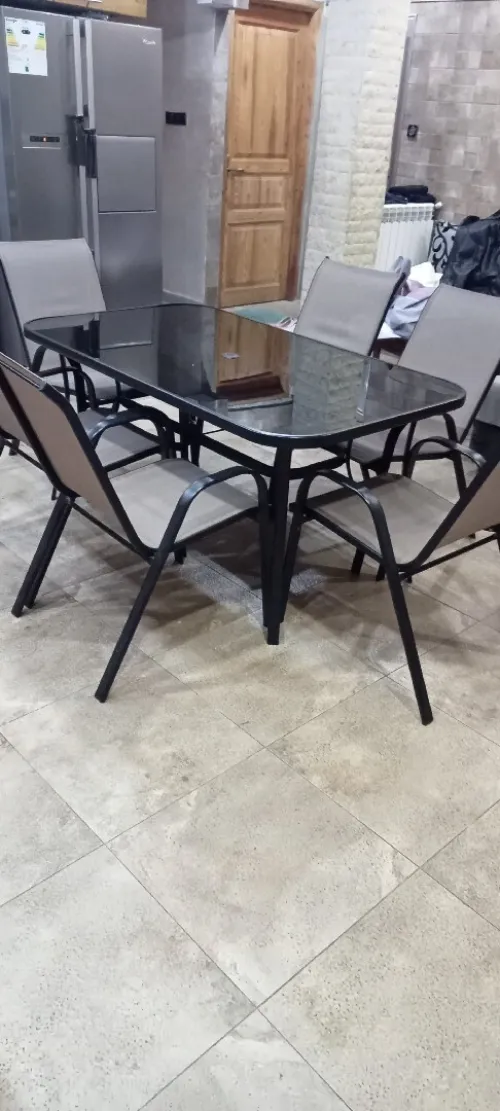 Table avec 6 chaises