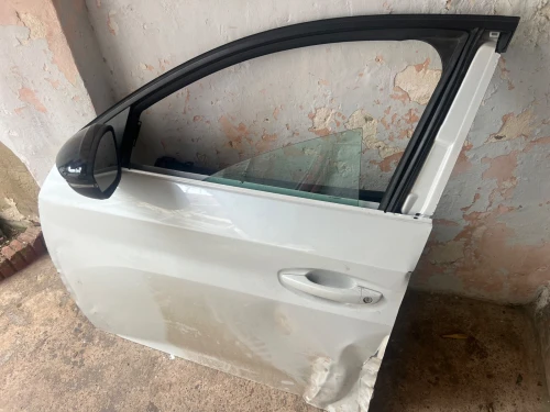 Porte 208(2022