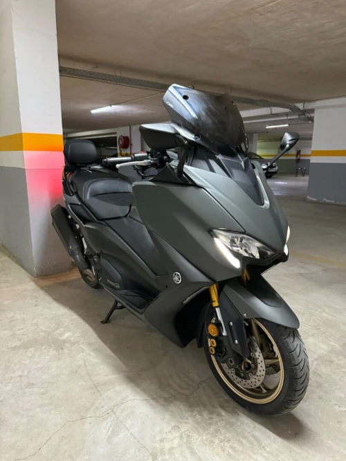 Yamaha Tmax 2022
