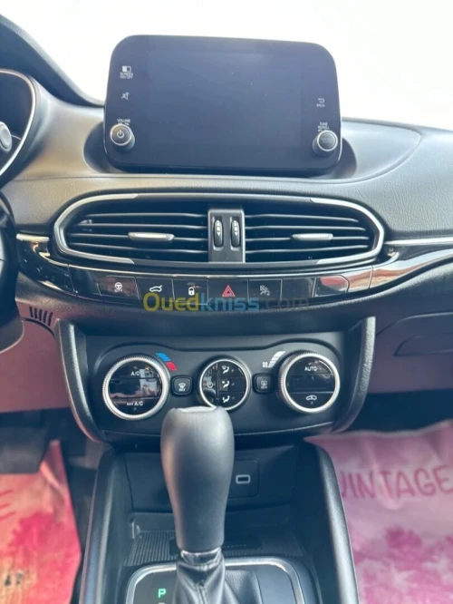 ZH LOCATION  كراء السيارات  مطار هواري بومدين