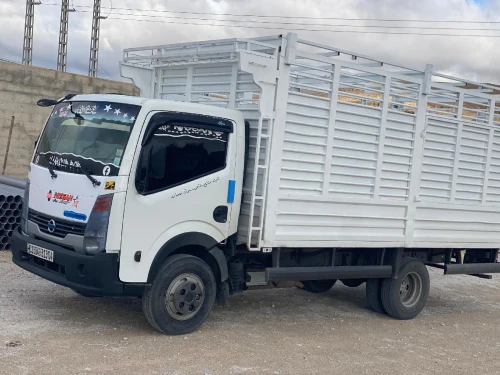 Nissan capstar NT 400 2013