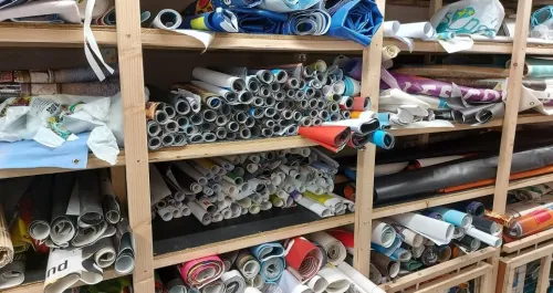 Reparation des chapiteau et tente  tous types de toiles et de bâches