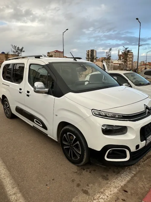 Citroen Berlingo 2019 Tolé niveau 1 châssis long