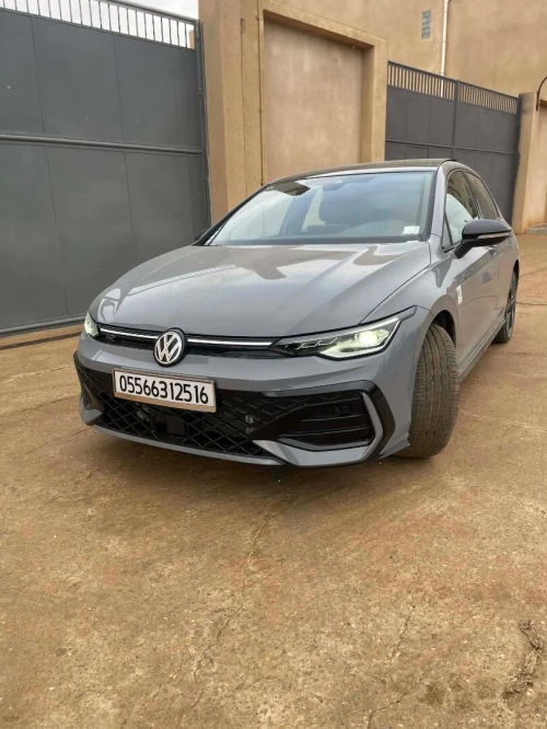 Volkswagen Golf 8 2025 R-Line