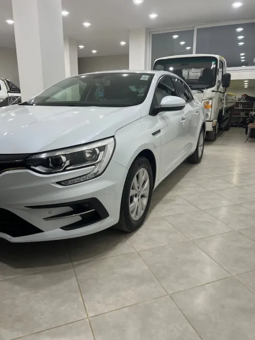 Renault Megane 4  2023 Techno