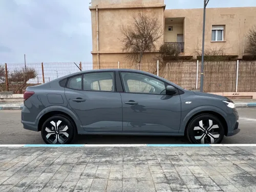 Dacia Logane 2025 Extrême