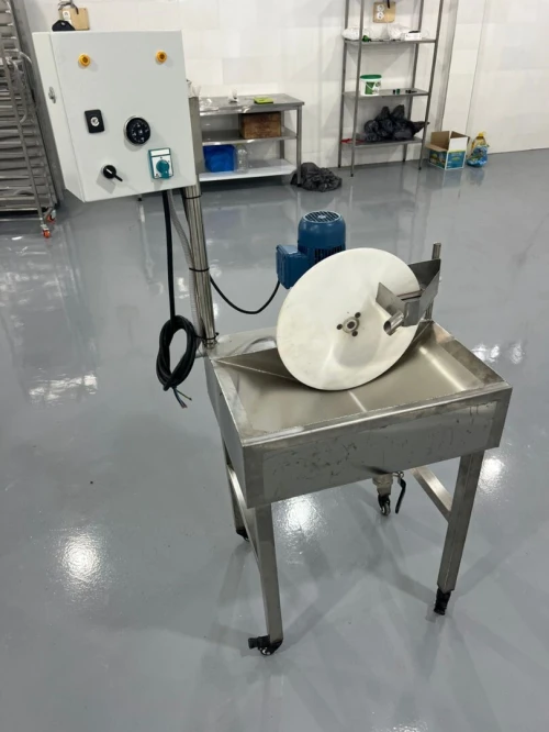 Tempéreuse de chocolat a roue rotative 