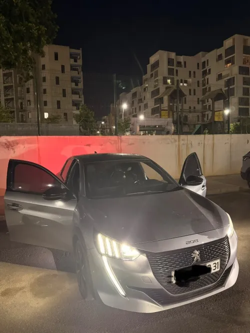 Peugeot 208 2023 GT