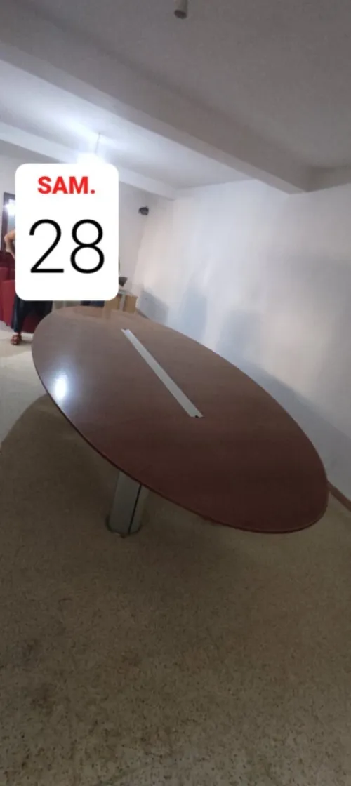 Table de réunion ovale 