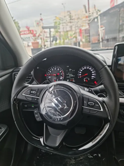 Suzuki Swift 2025 Glx