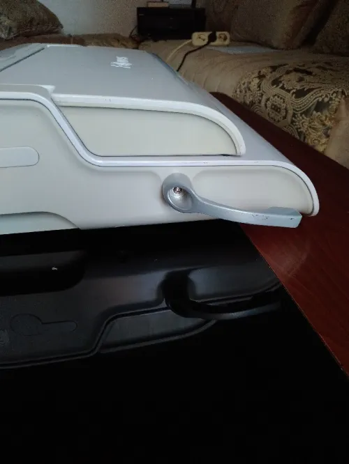 للبيع آلة تجليد الورق كهربائية و يدوية  Fellowes plusar e300