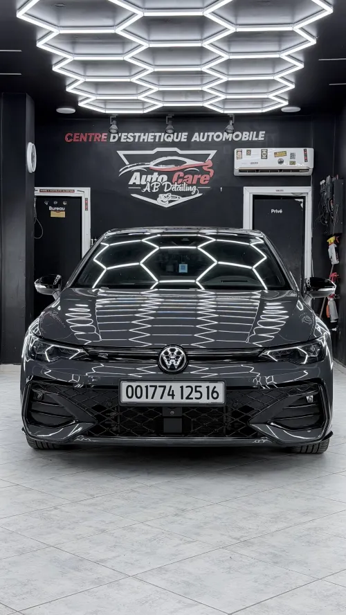 Volkswagen Golf 8 2025 R-Line