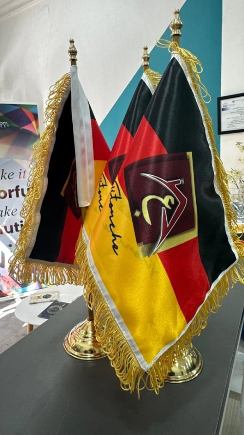 Drapeaux personnalisés avec logo ou dessin