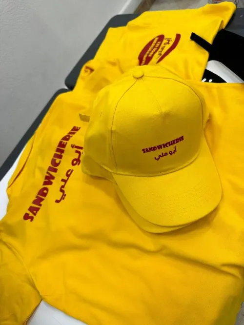 T-shirt & casquette & textile personnalisés