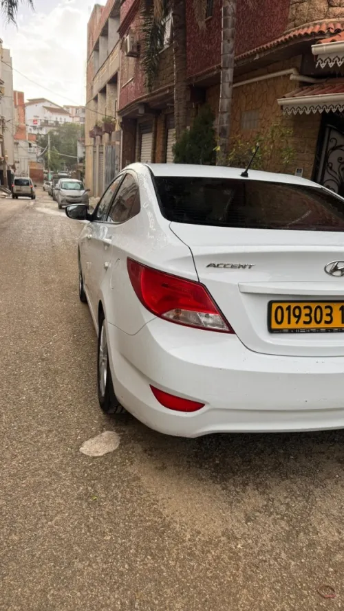 Hyundai Accent RB  4 portes 2017 GL+