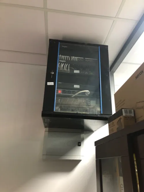 Électricien et installation du camera de surveillance 