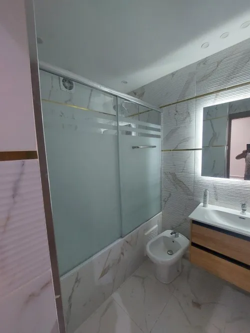 Cabine de douche 