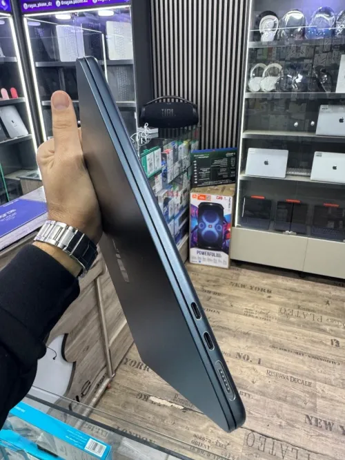 MacBook Air M2 16G 512G très bon état
