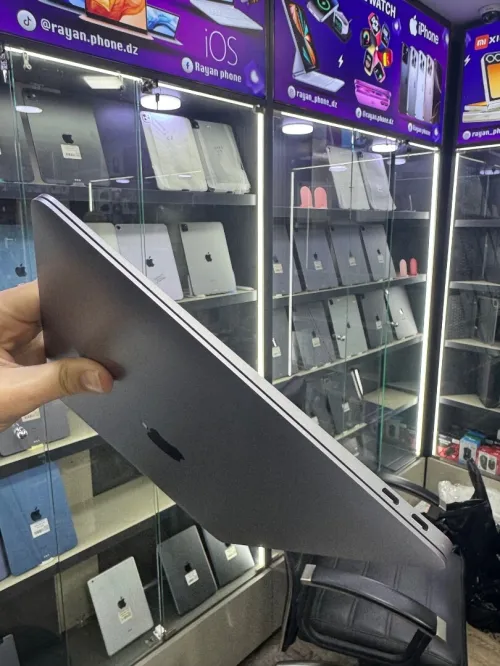 MacBook Air M1 8G 256G etat 10/10