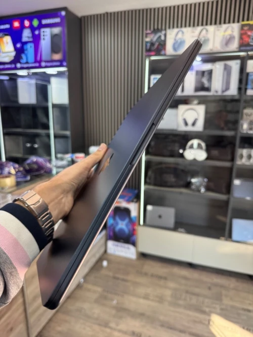MacBook Air M2 2023 15" 8G 256G