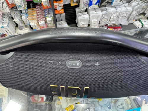 JBL boombox 3 wifi