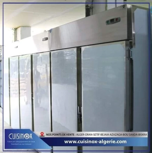 MATERIEL POUR LES GRANDES CUISINES .