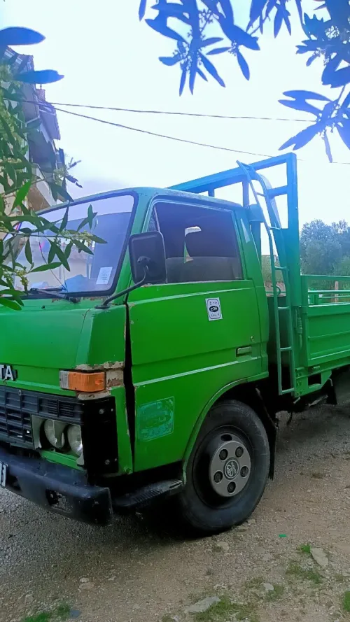 Toyota Bu 30 1984