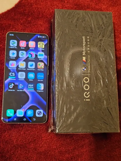 VIVO IQOO 13