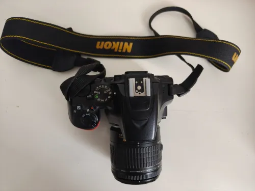 Nikon D3500 + OBJ 18-55