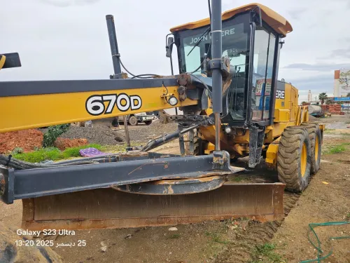 JOHNDEERE 670D NIVELEUSE 2009