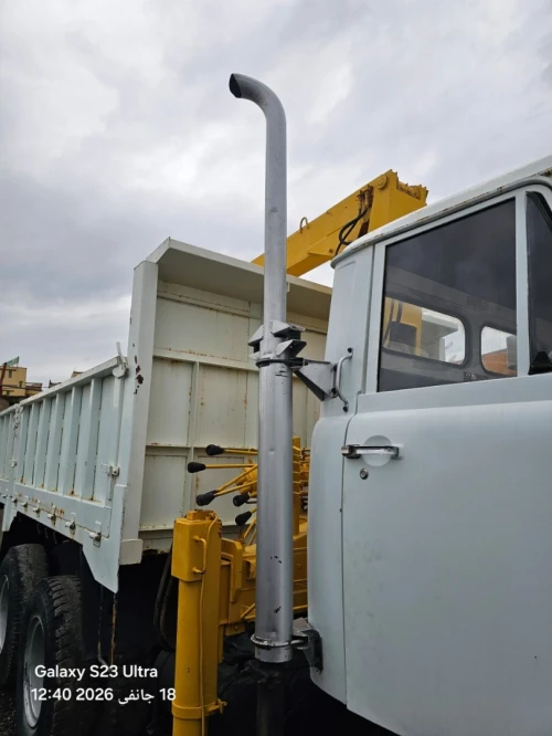 CAMION HINO 6X4 GRUE 1989