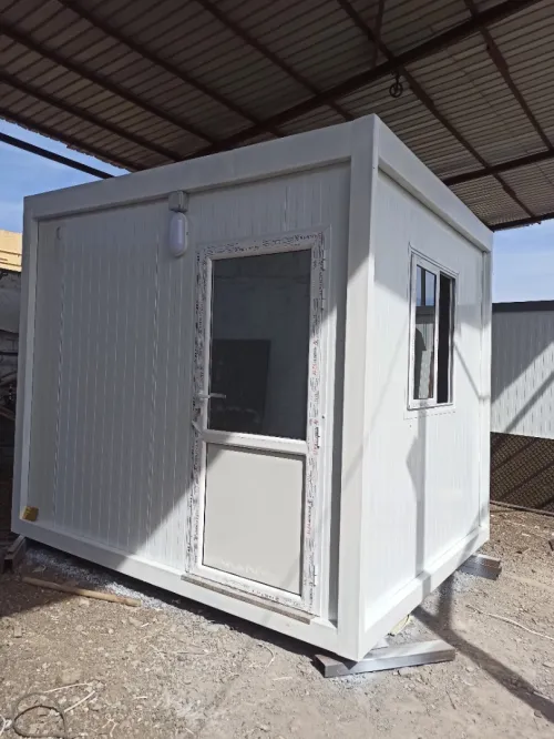 Aménagement de conteneur, fabrication de cabine Modulaire & base de vie.