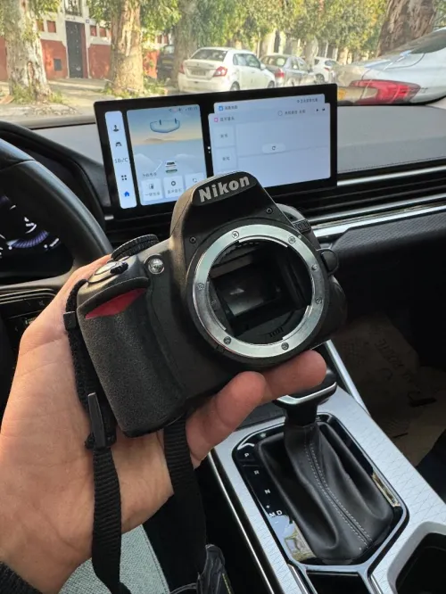Nikon D3100 avec 2 objectifs